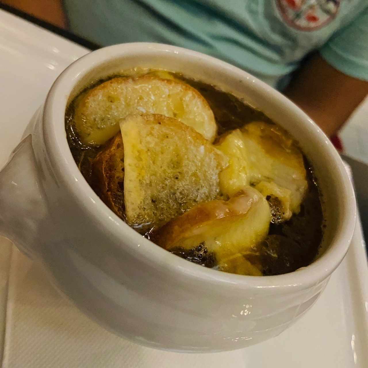 Entrées - Gratinée á l'Oignon