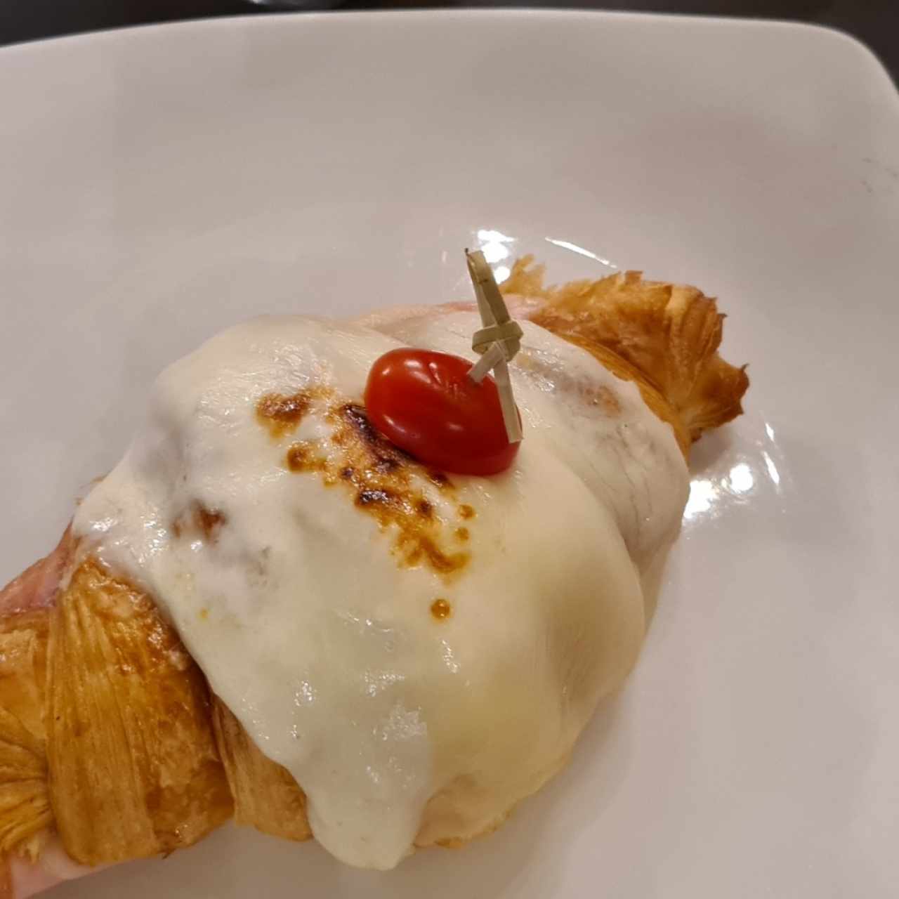 Croissant Jambon Fromage Béchamel