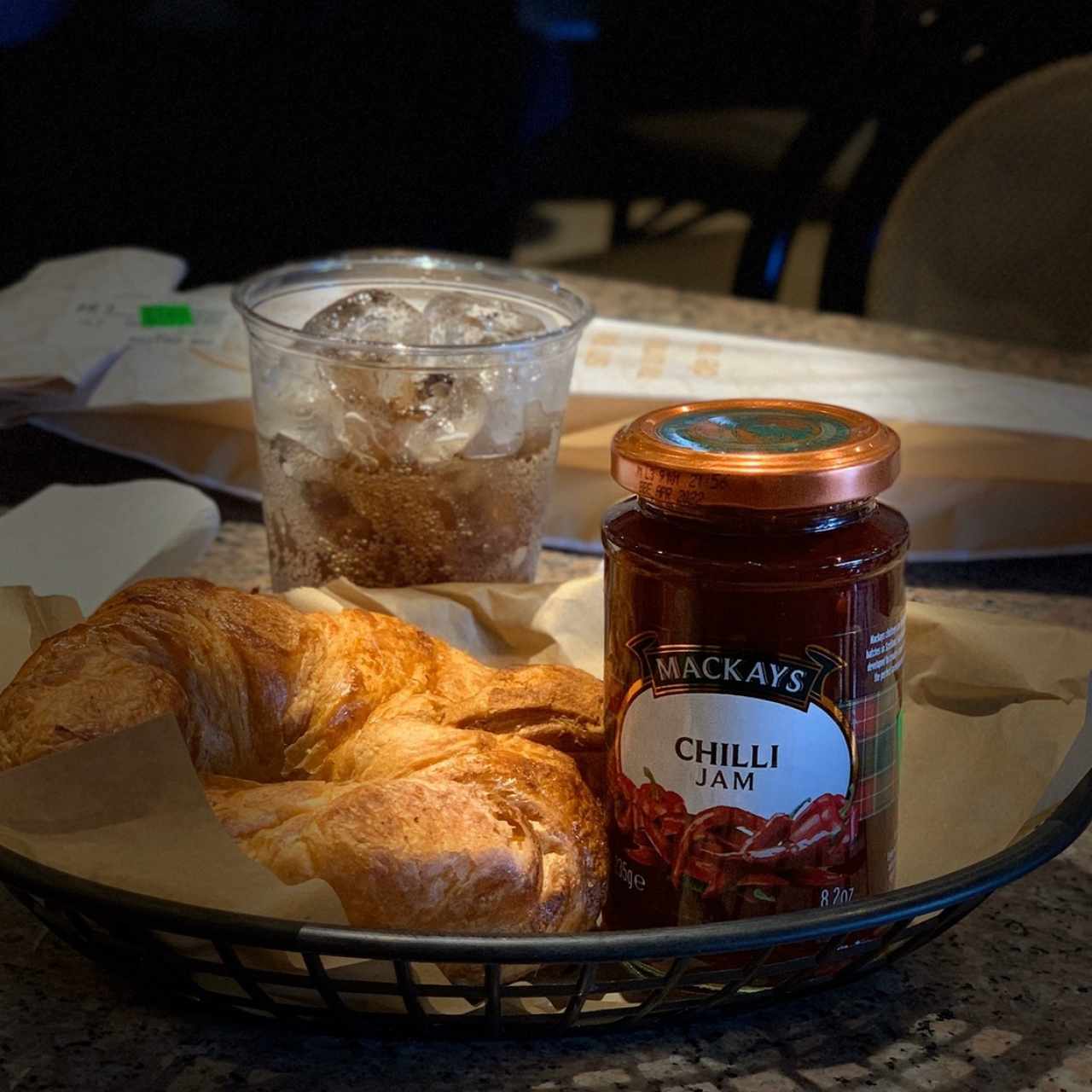 croissant con jalea picante 