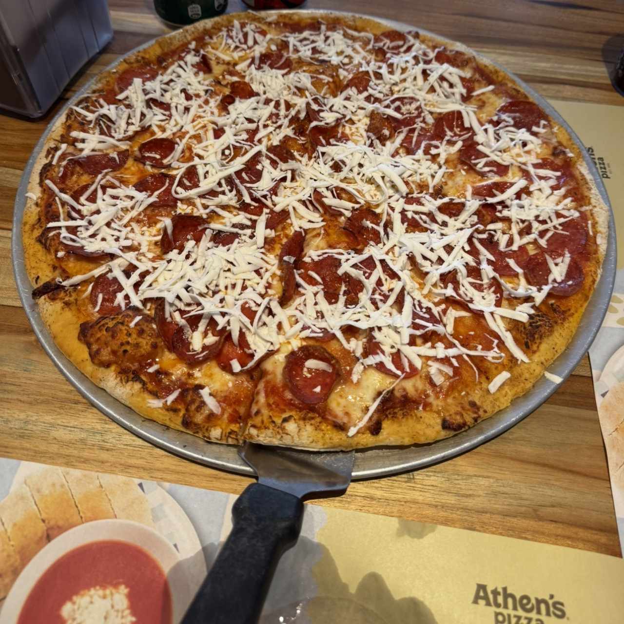 Pizza Peperoni & Queso Feta
