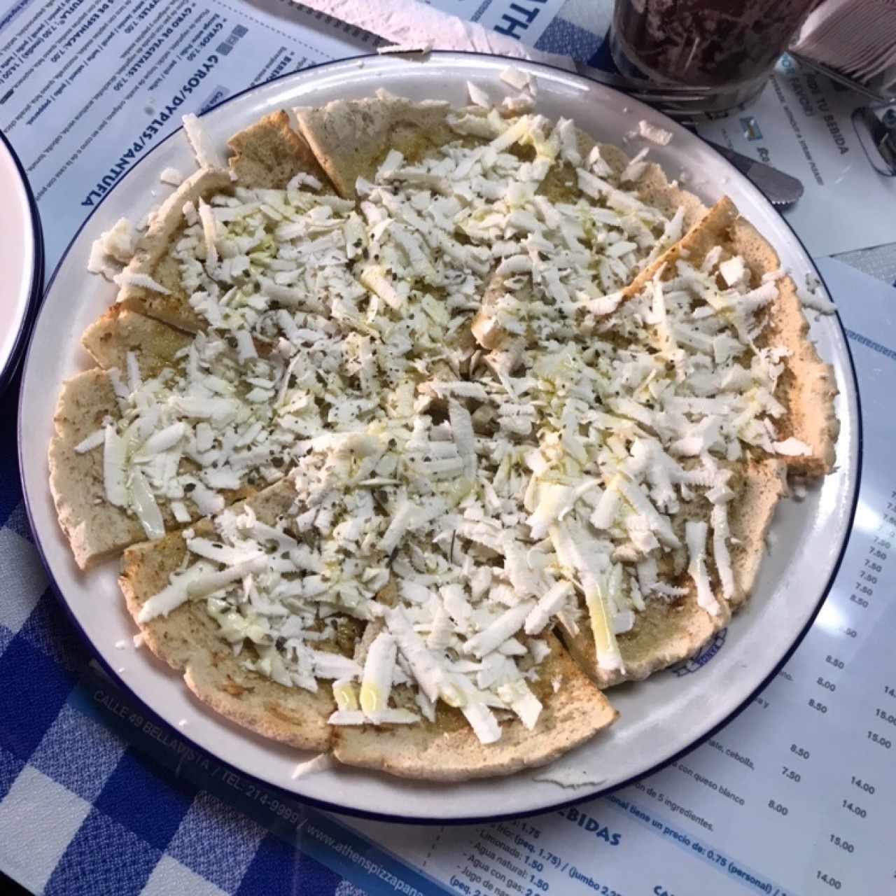 pan con queso feta y aceite de oliva 3.5/5