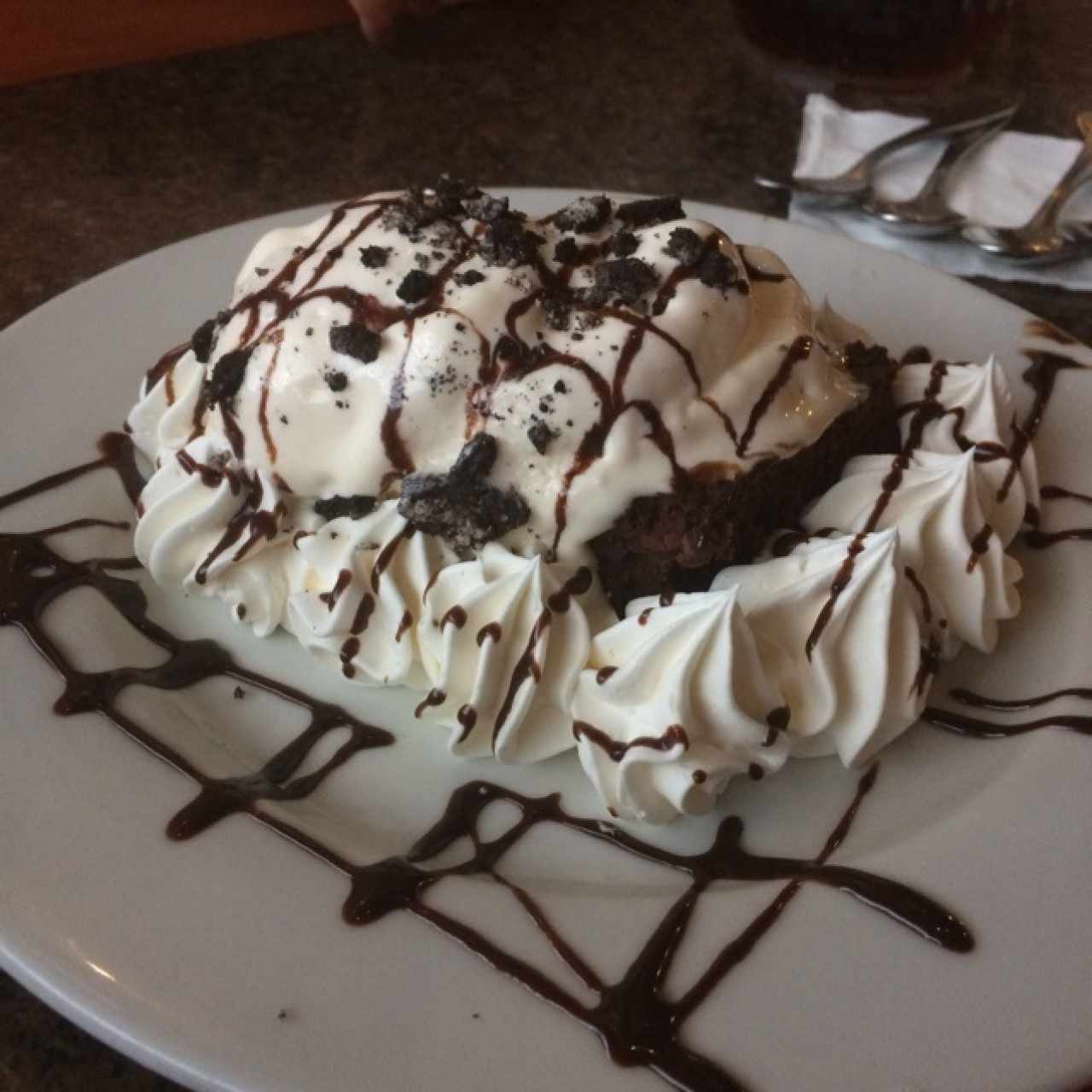 brownie con helado 