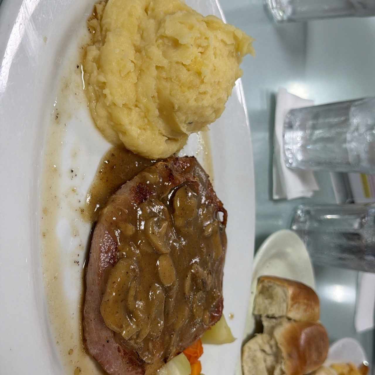 Filete mignon con pure