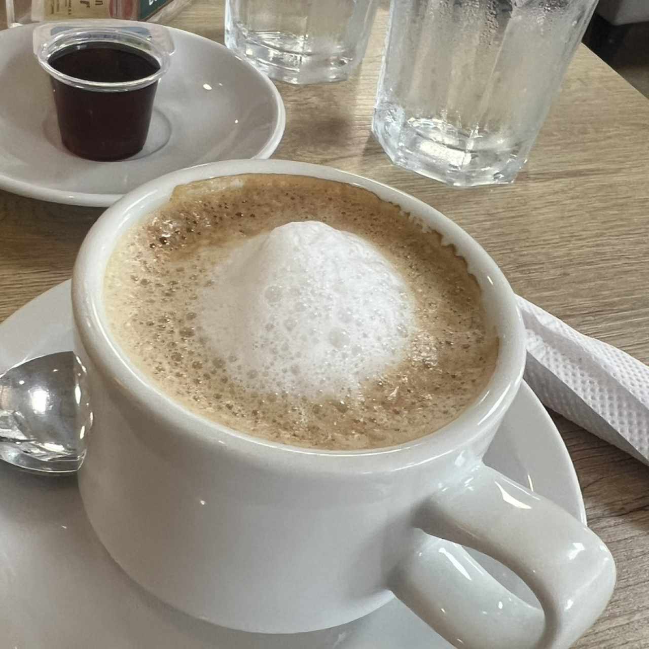 Café con leche 8 oz