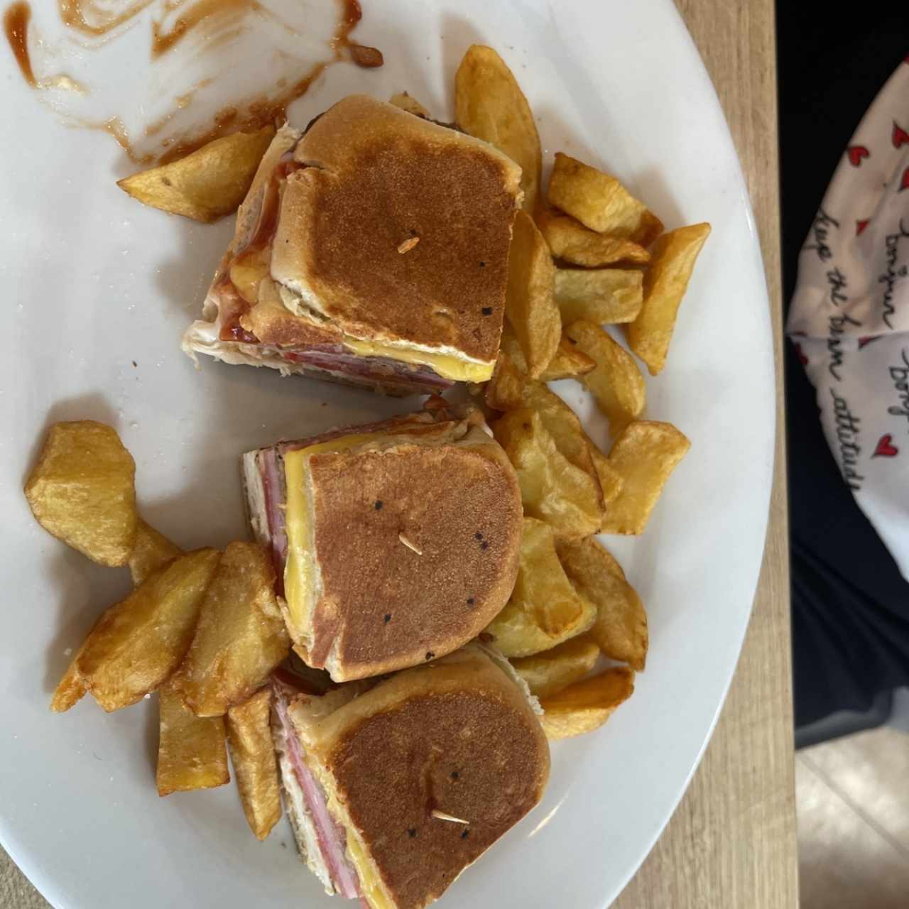 EMPAREDADOS - Club Sandwich