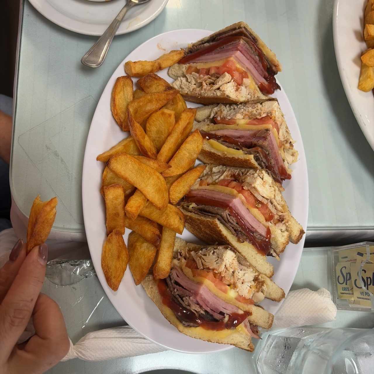 EMPAREDADOS - Club Sandwich
