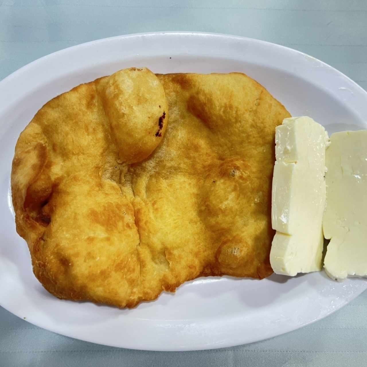 HOJALDRE Y QUESO BLANCO 