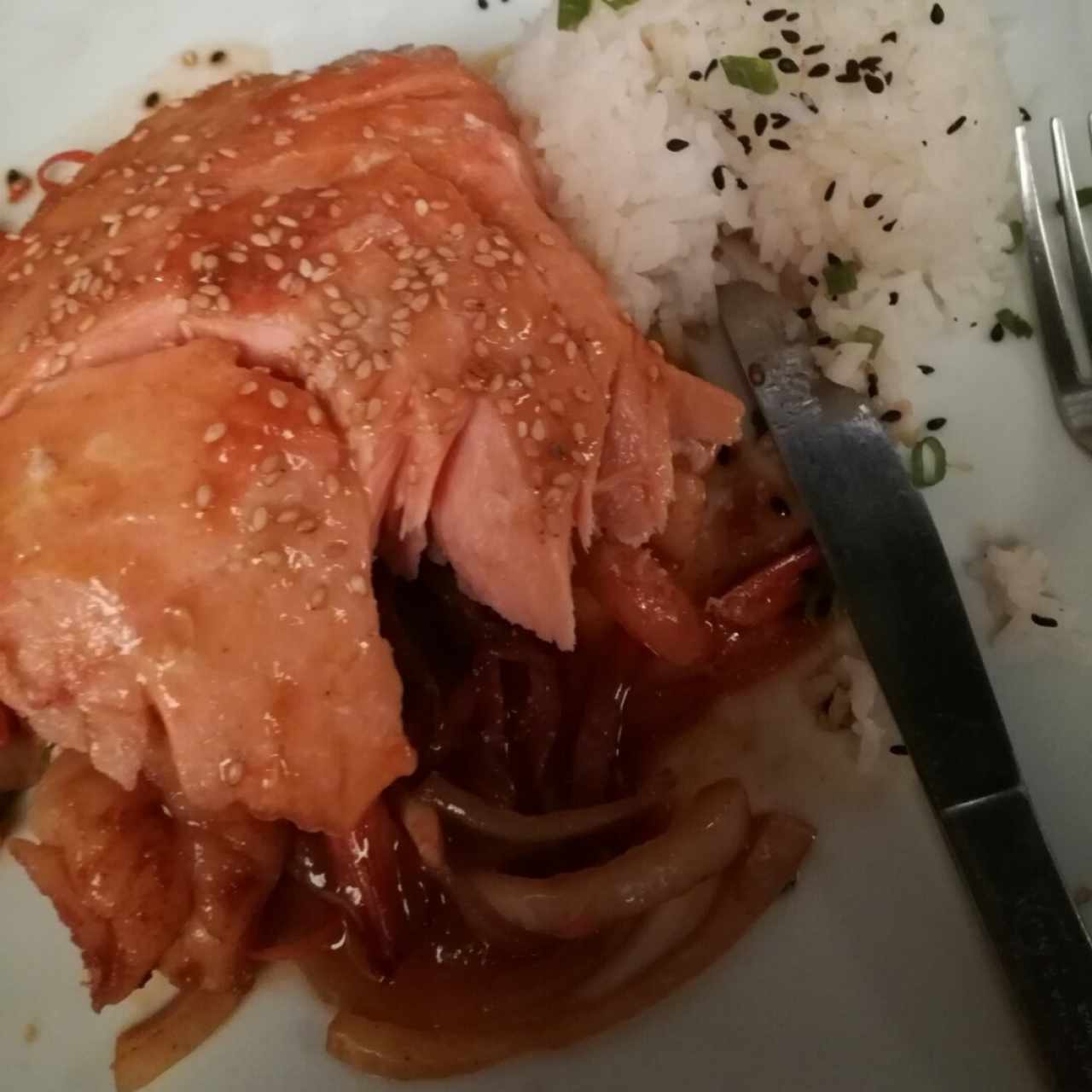 Salmón maracuyá