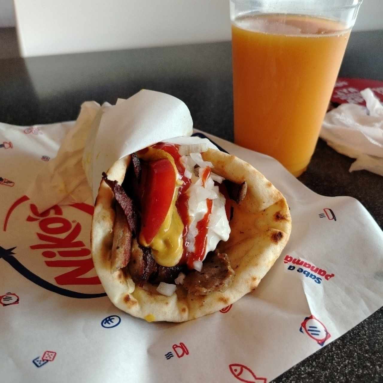 Gyro y jugo 