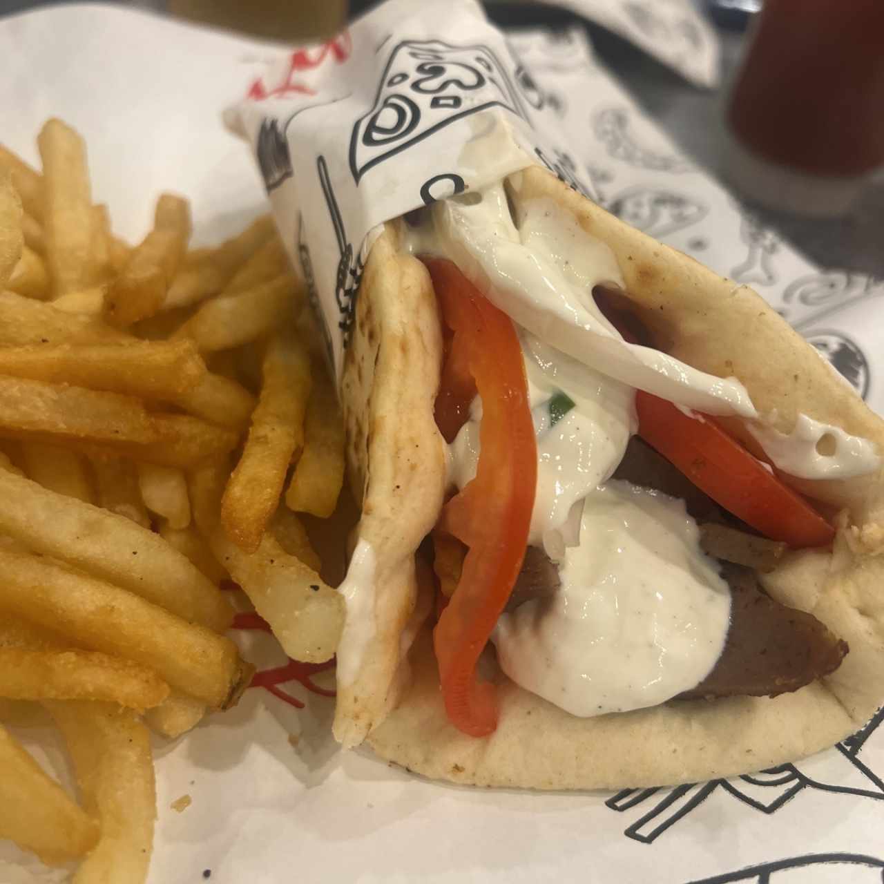 Combo - gyro original + acompañamiento + bebida