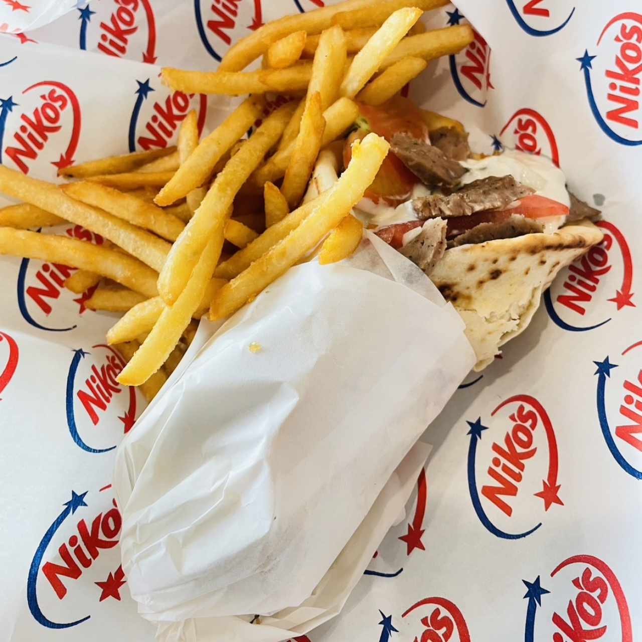 Combo - gyro original + acompañamiento + bebida