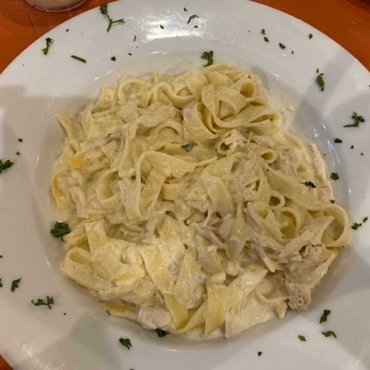 Fettuccini Alfredo (pollo)