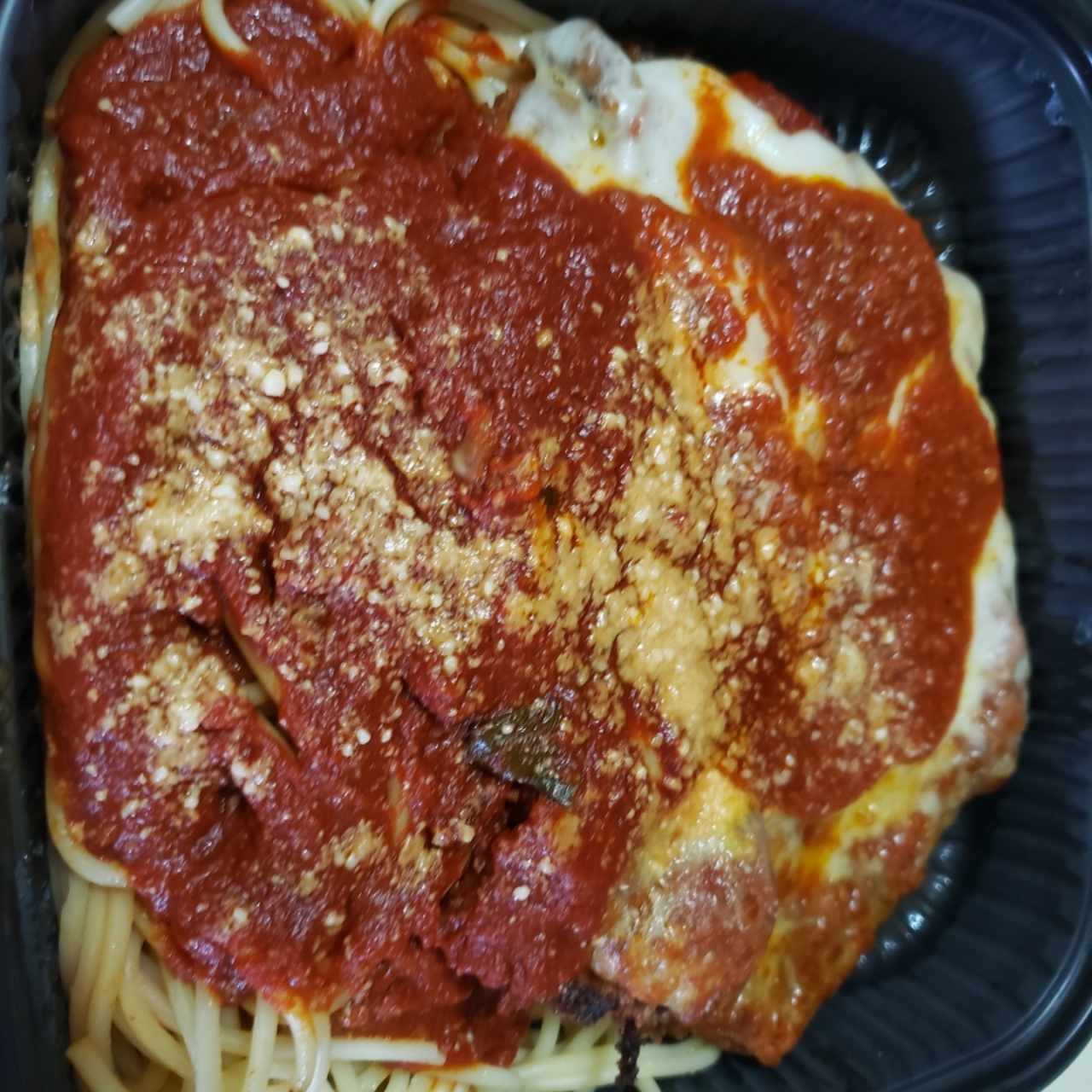 filete a la parmesana con spagueti