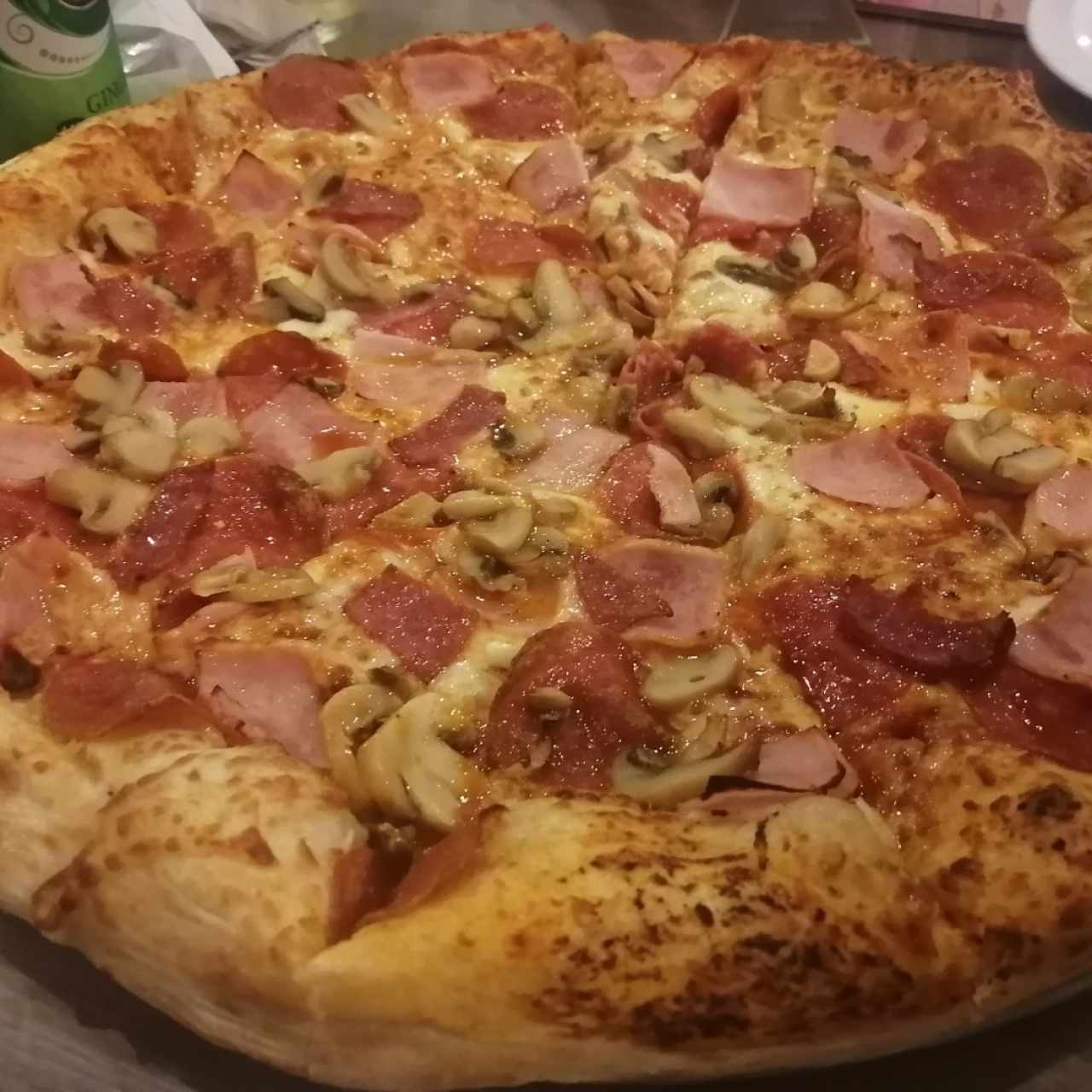 Pizzas - Pizza con Jamón