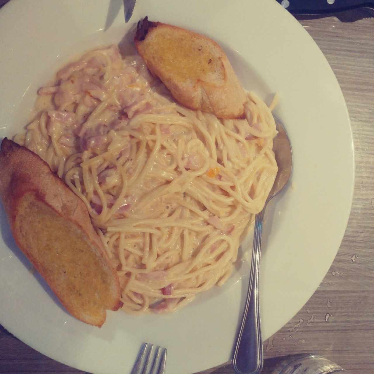 spagueti a la carbonara