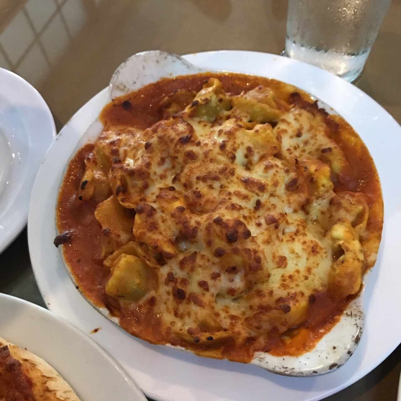 tortellini en salsa rosada gratinado 