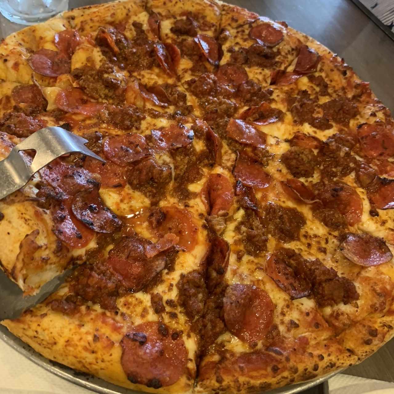 Pizzas - Pizza con Carne