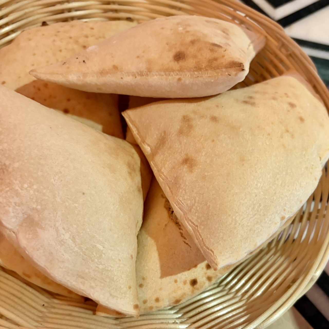 Entradas Libanesas - Pan Pita