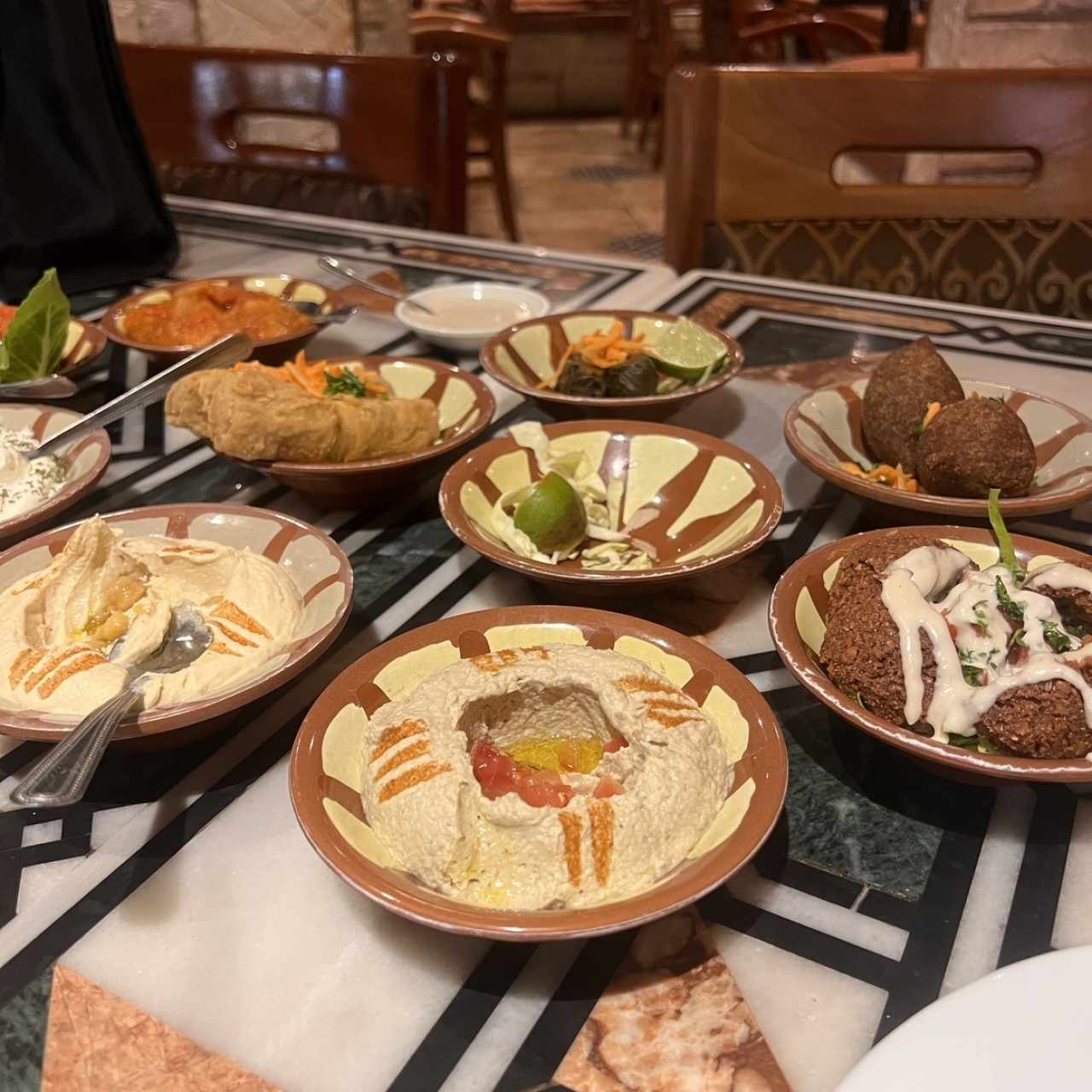 Mesa libanesa ( 2 personas)
