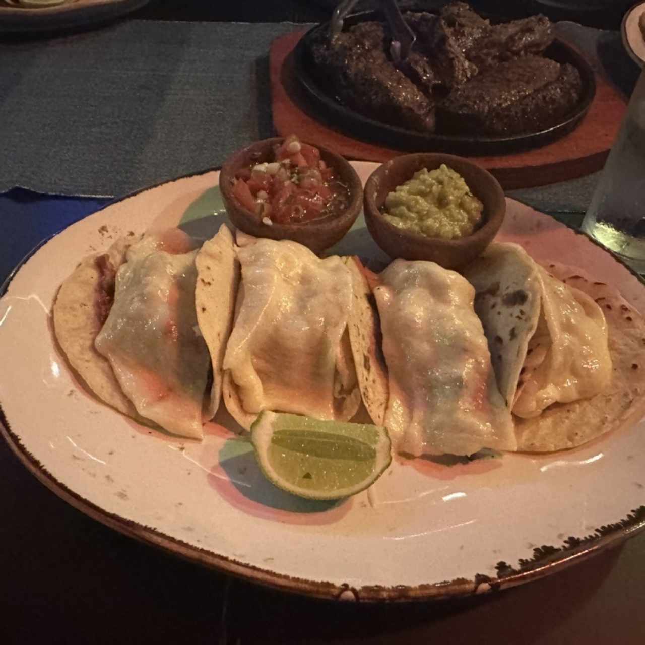 Fajitas de Res, Pollo, Camarón o Mixtas