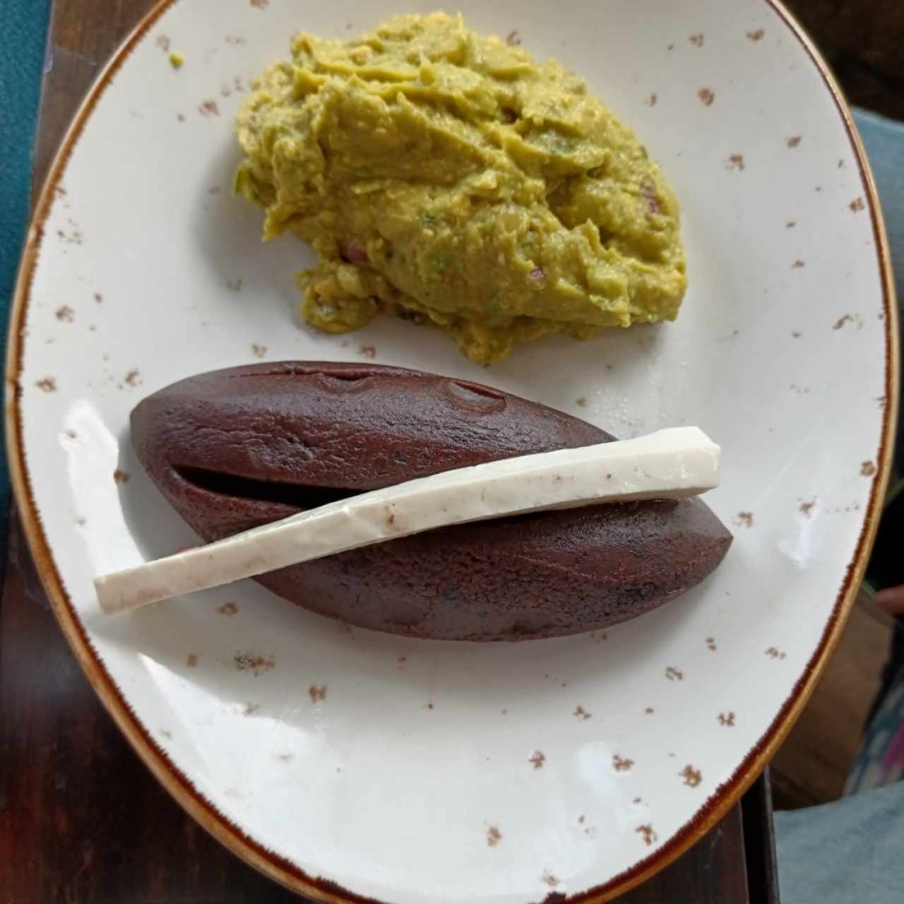 Frijol y guacamol
