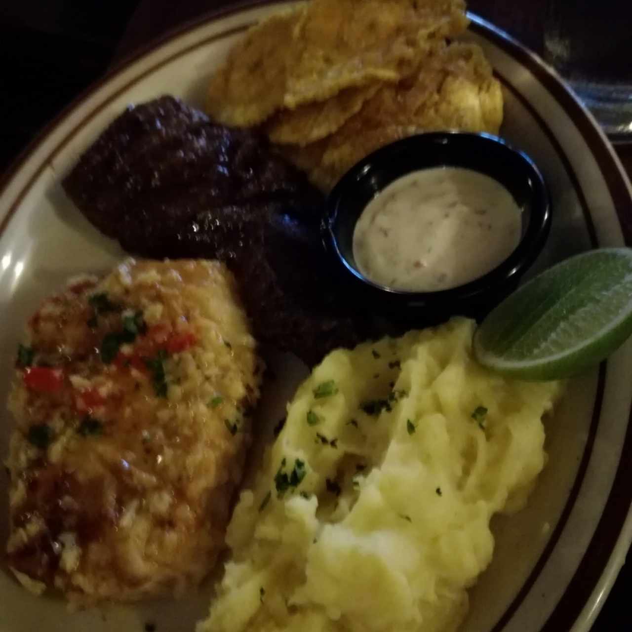 Platos Mixtos - Entraña y Corvina $32.90