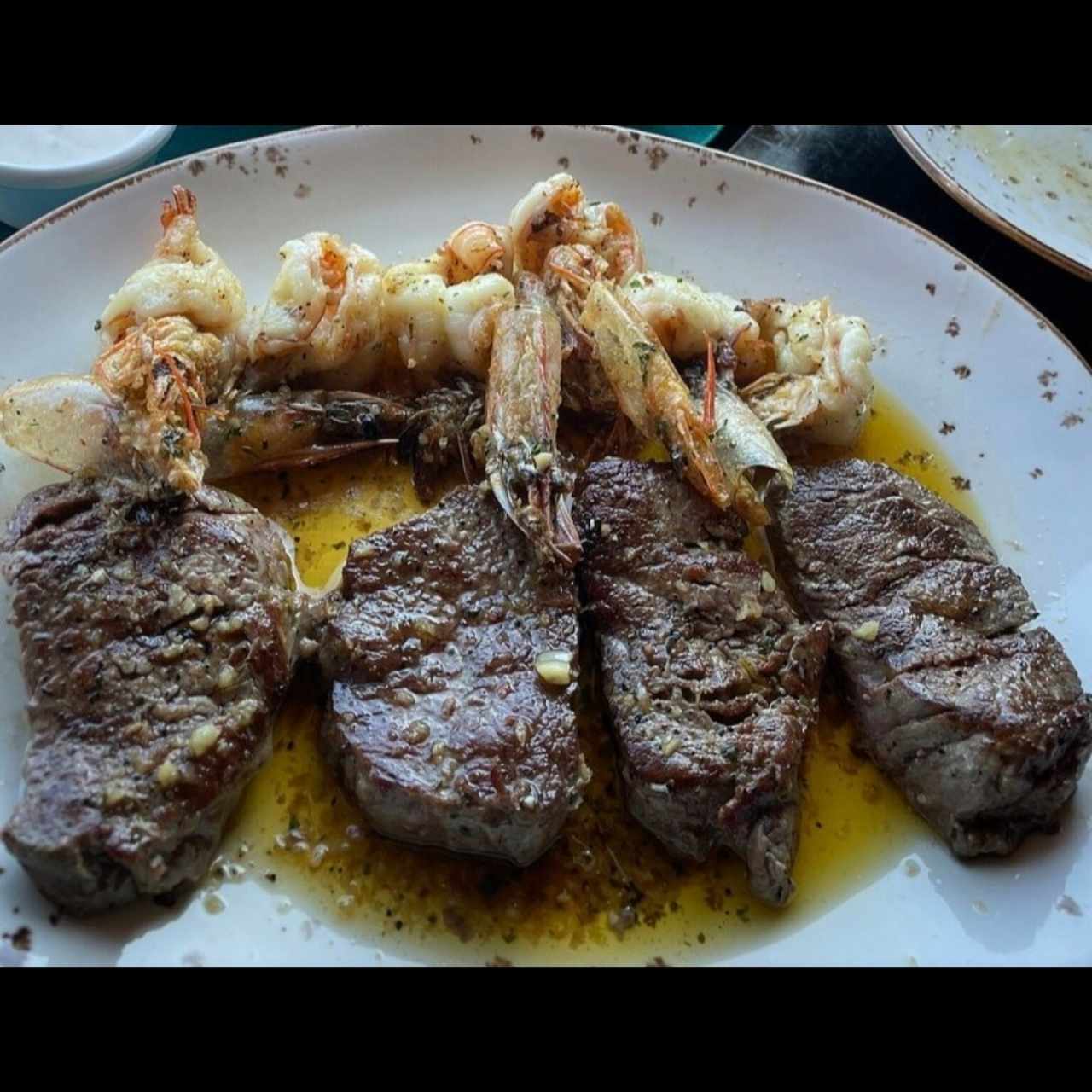 Nuestros Cortes - Entraña con Camarones