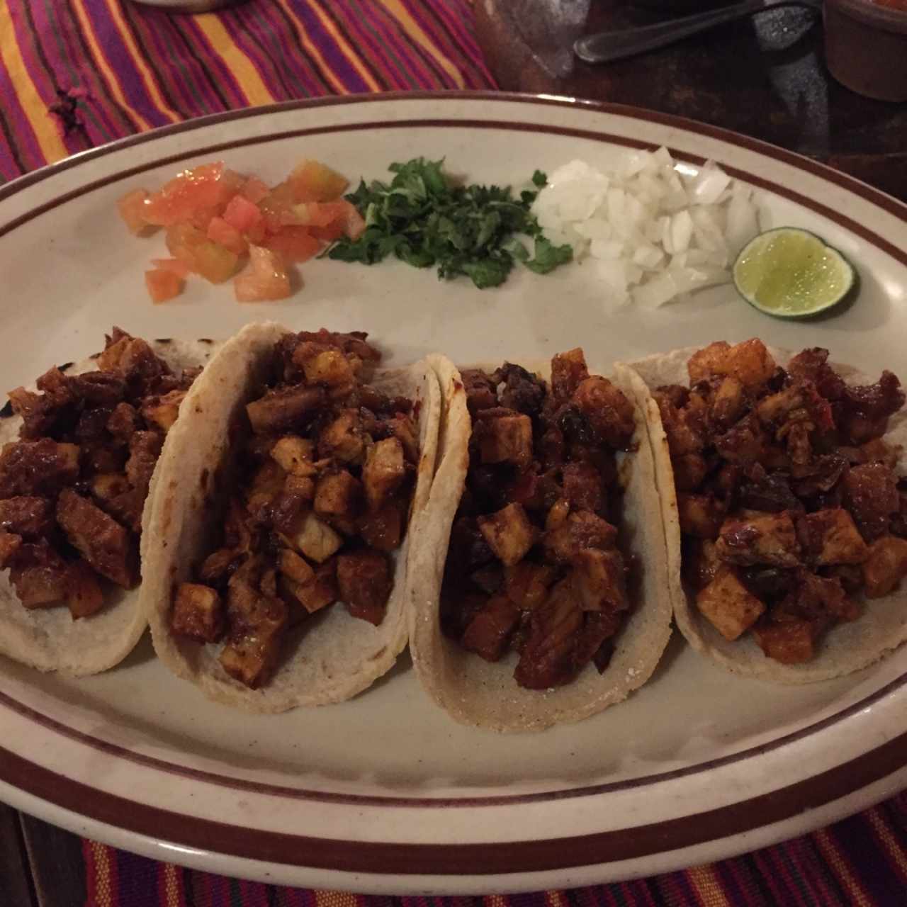 Res o Pollo o Cochinita Pibil o Al pastor o camarón