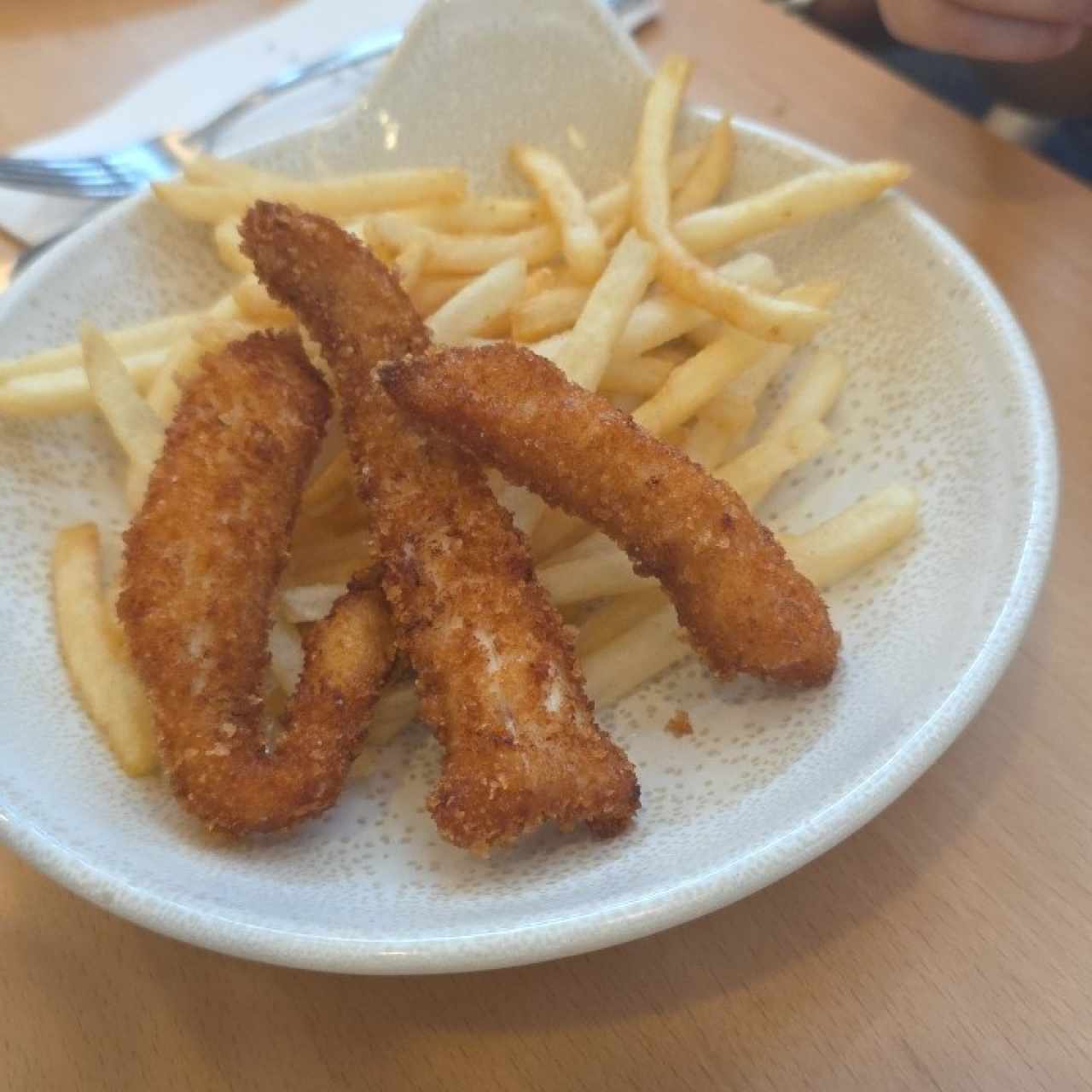Menú Infantil - Deditos de Pollo