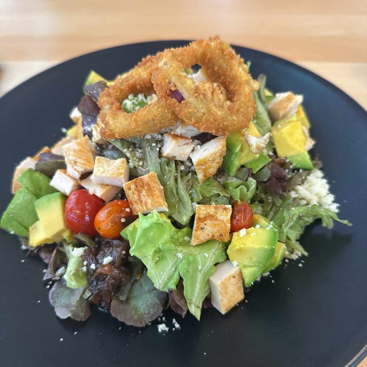 Ensalada de Pollo y Parmesano