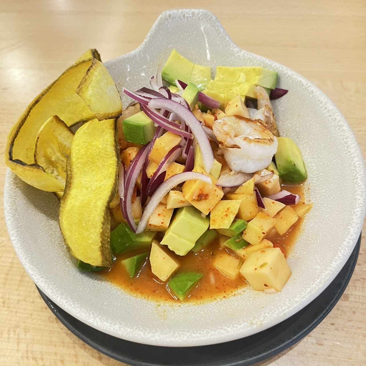 Ceviche de Mango y Agucate con camarón 