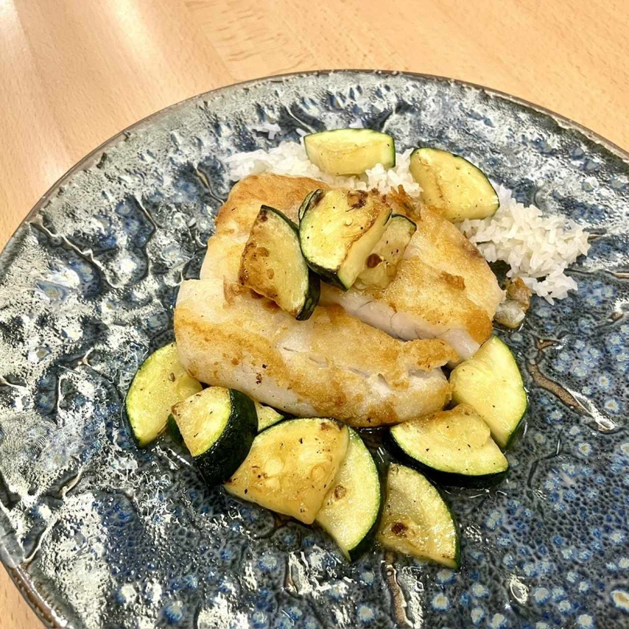 Pesca del dia (Corvina,arroz de jazmin y zunnichi).