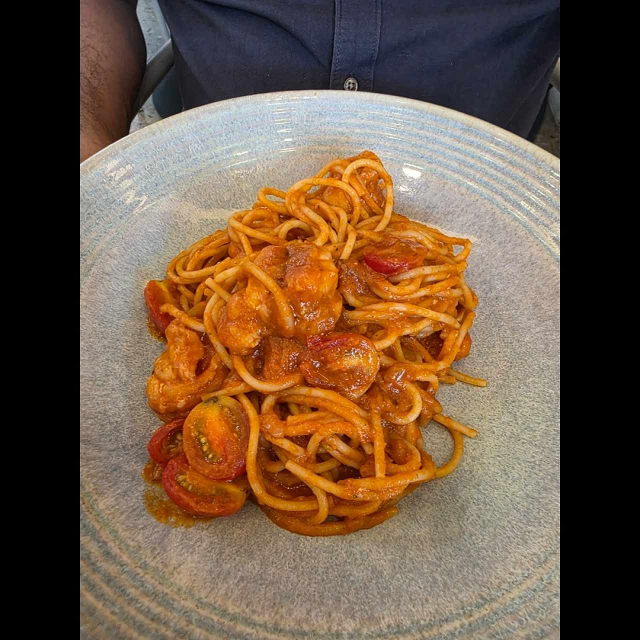 Langostinos con Tomate y Curry