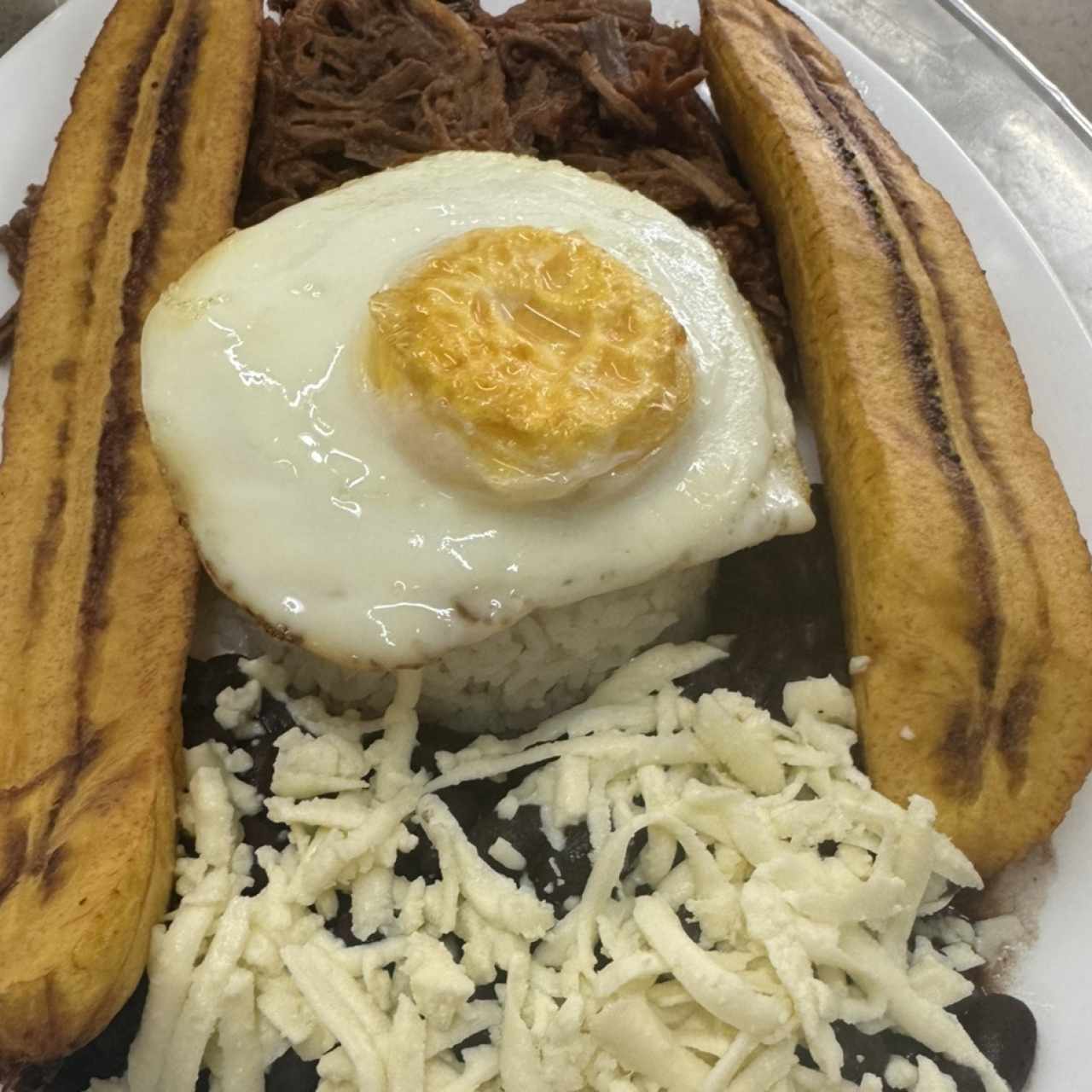 Plato de Pabellón Criollo a Caballo