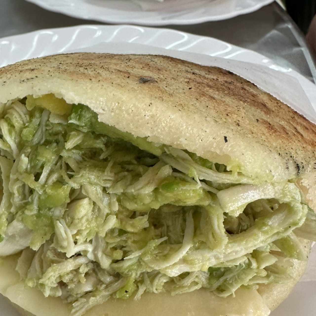 Arepa con Reina y Guayanés