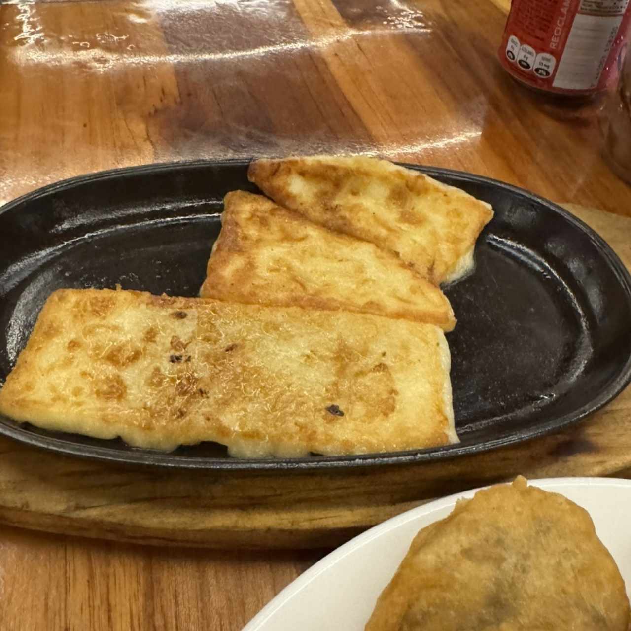 Saganaki crudo