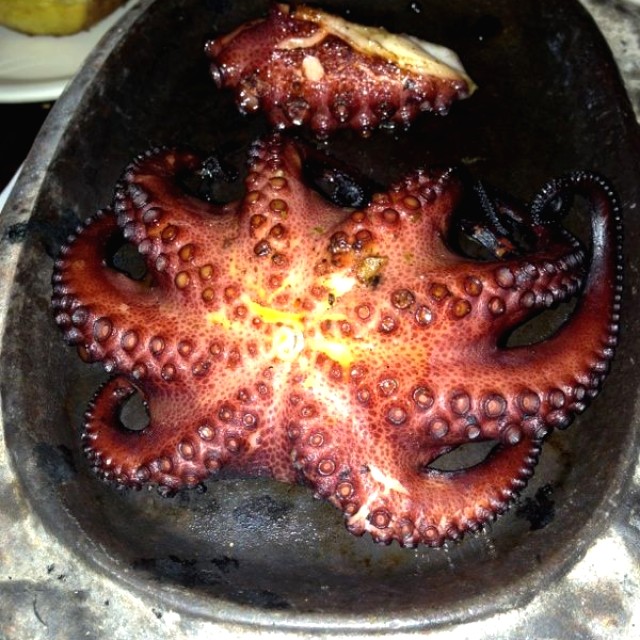Pulpo al carbón 