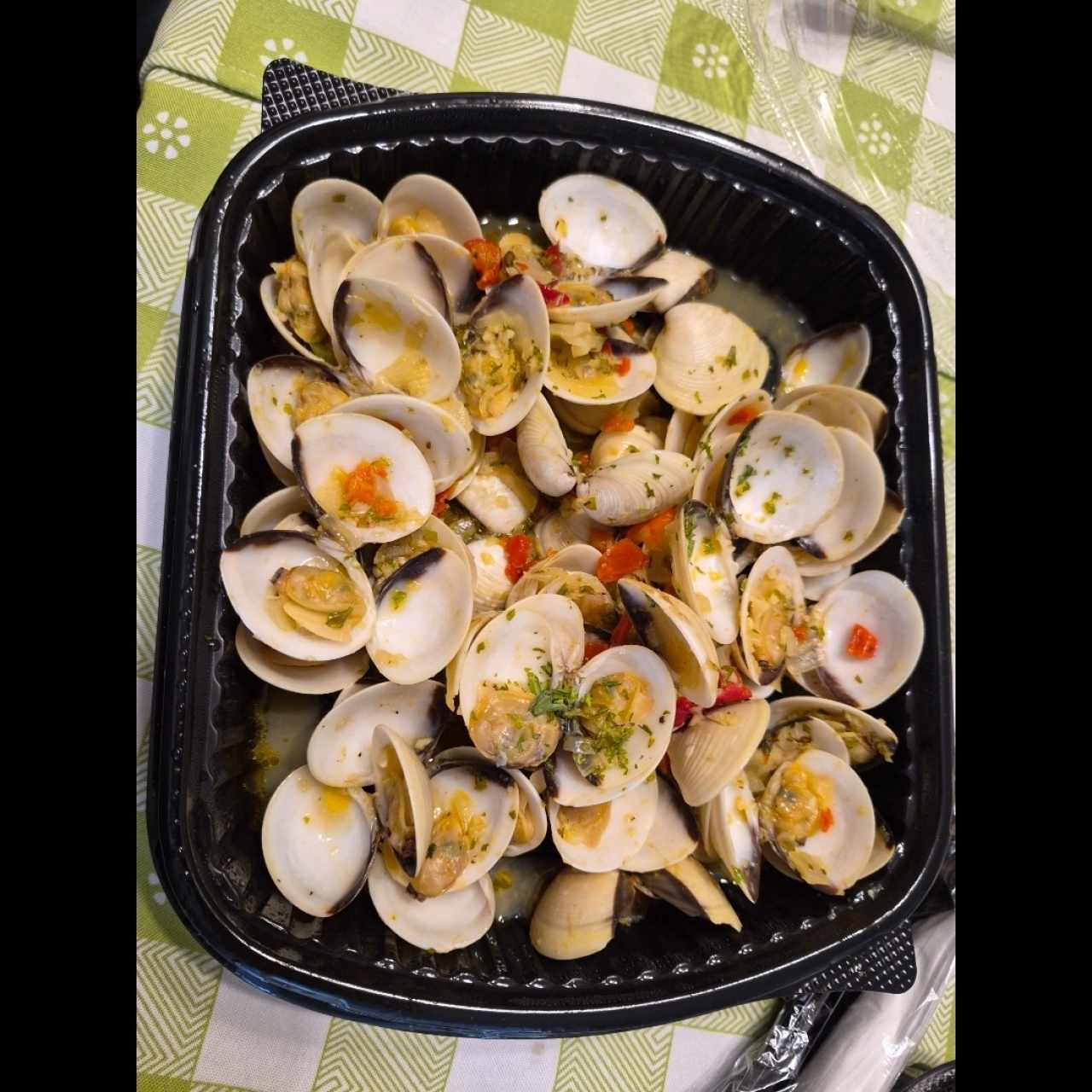 Almejas al Ajillo