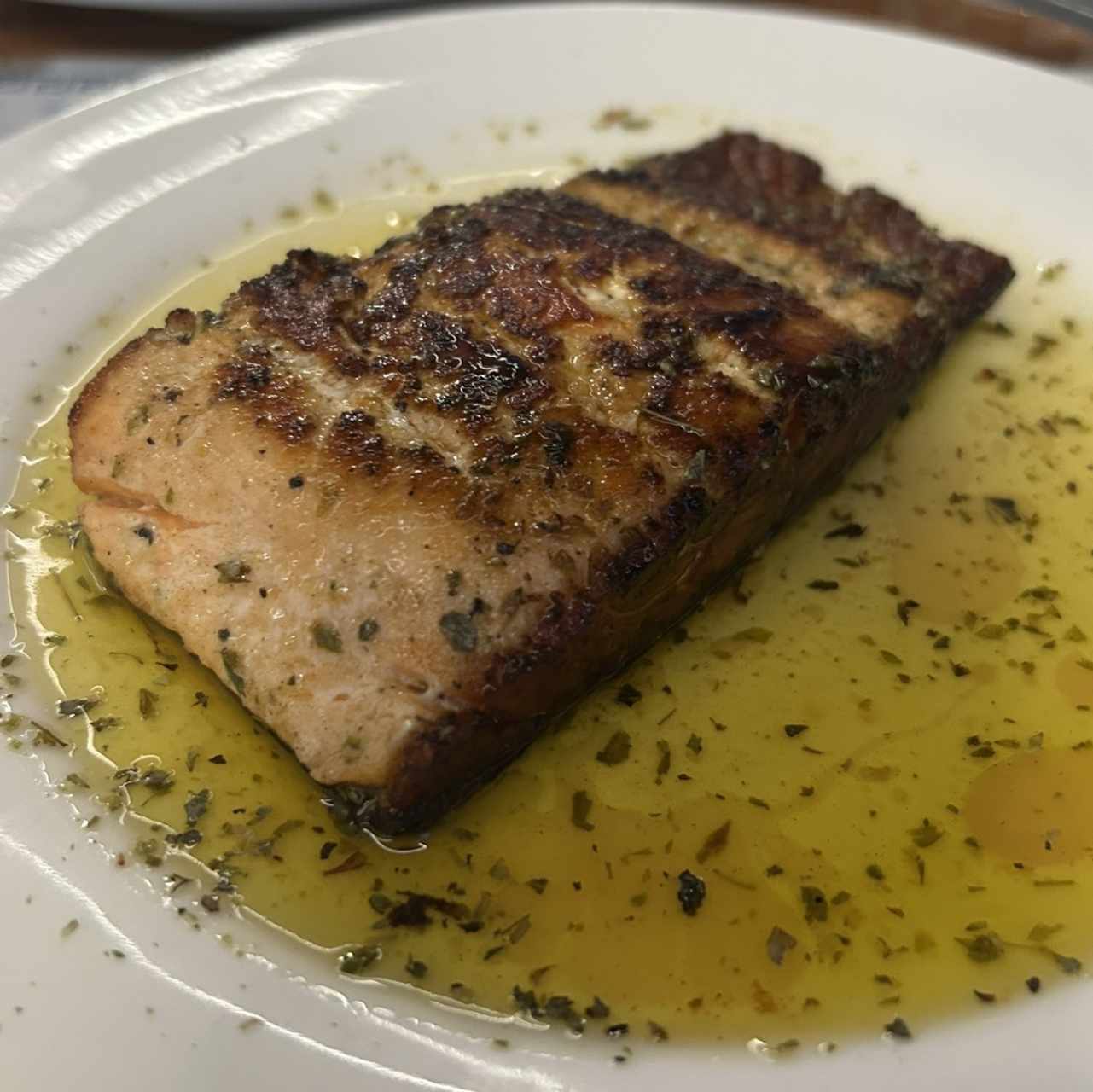 Salmón a la Griega