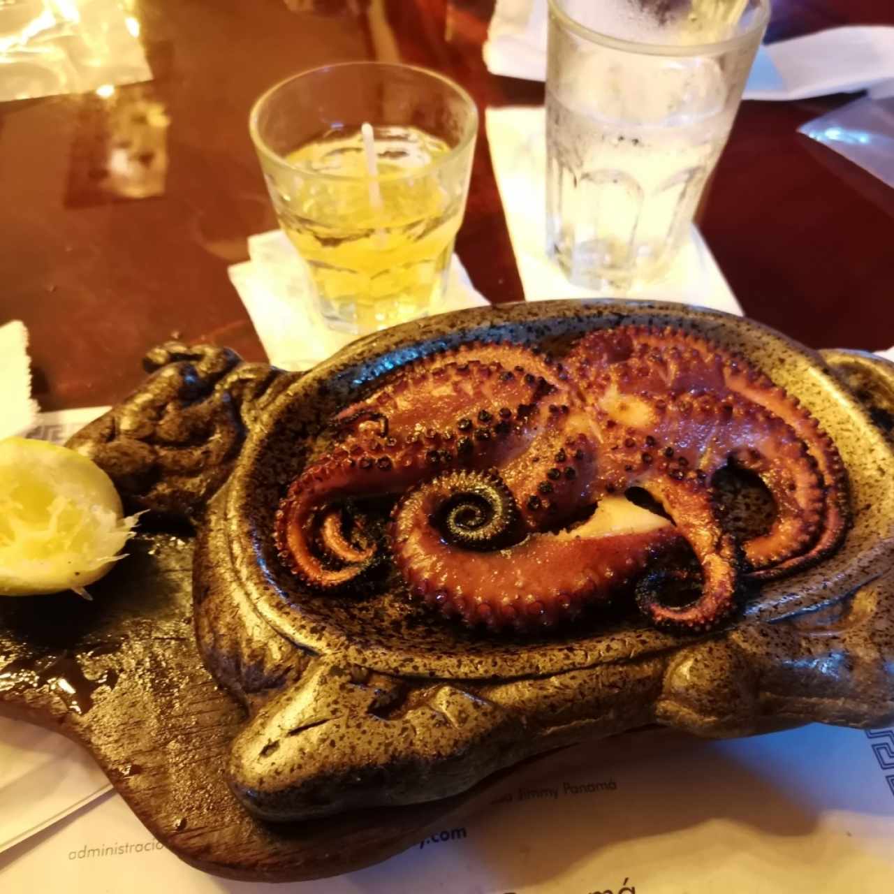 Pulpo al Carbón, al Ajillo, al Vino