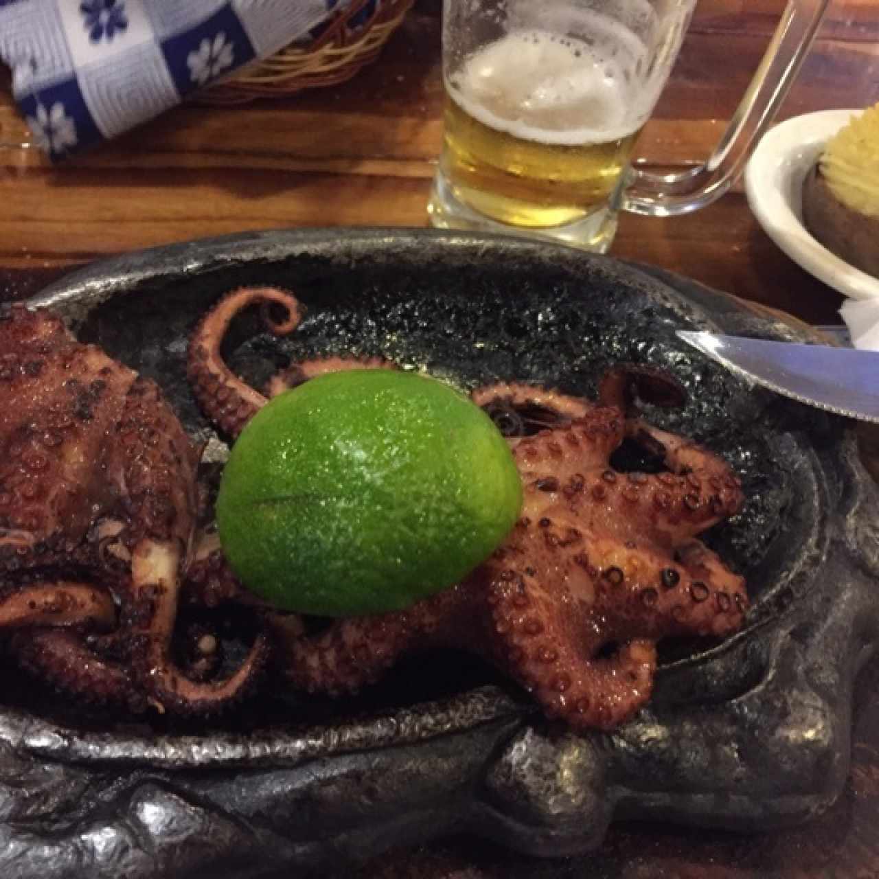 pulpo al carbón