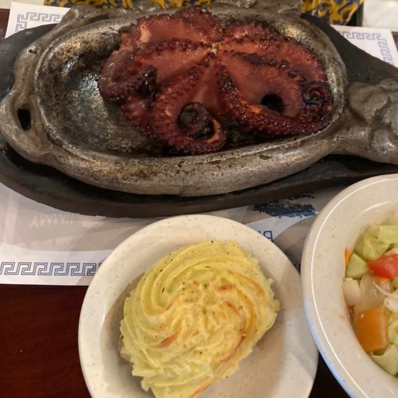 Pulpo al Carbón, al Ajillo, al Vino