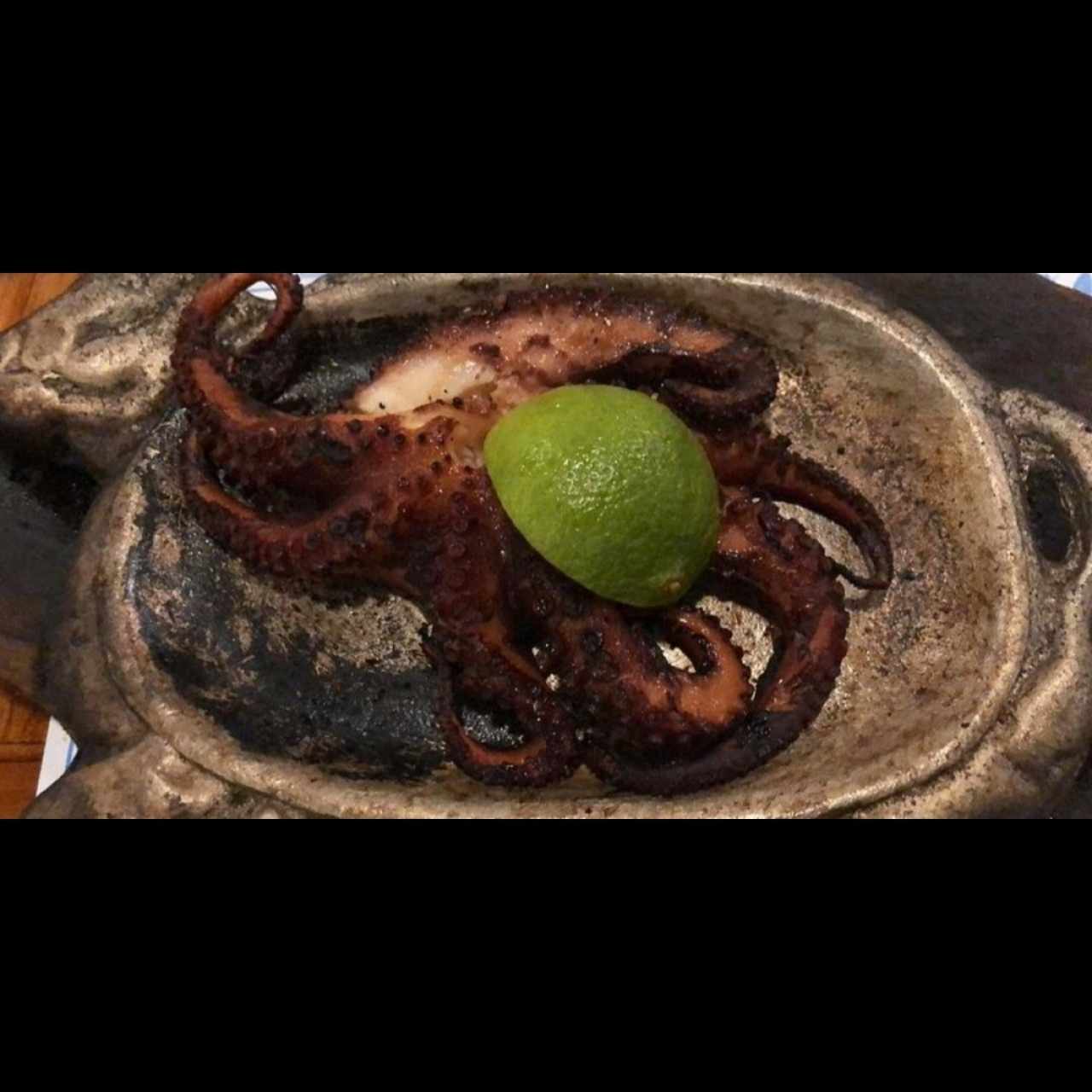 Mariscos - Pulpo al Carbón