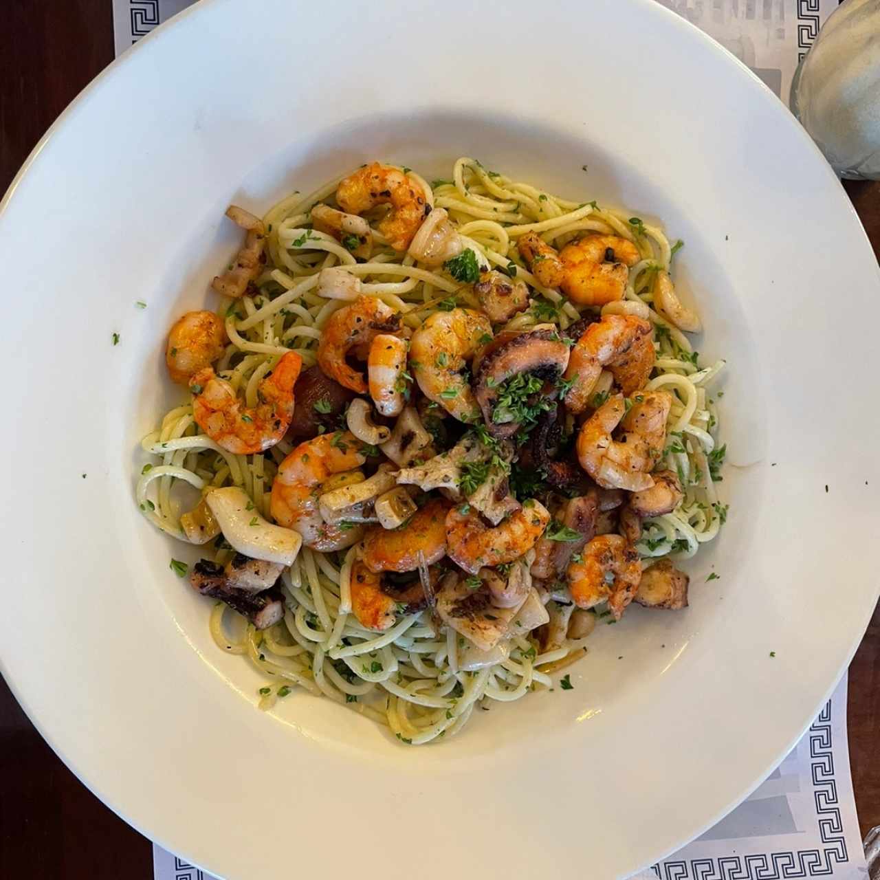 Spaghetti con Mariscos Mixtos