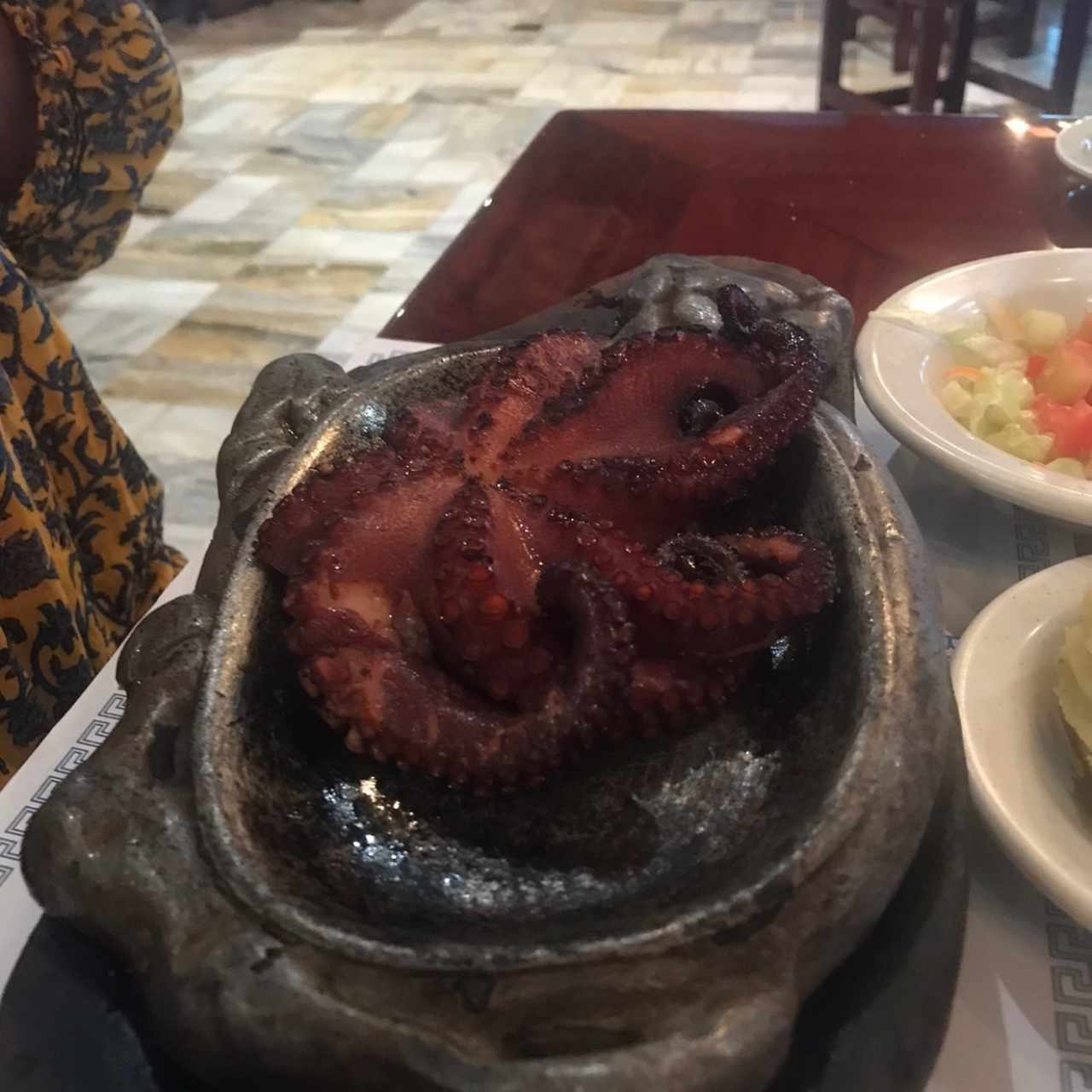 Pulpo al Carbón, al Ajillo, al Vino