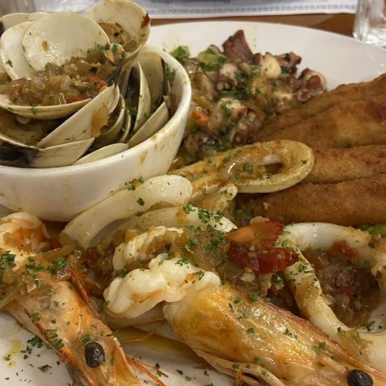 Plato Mixto de Mariscos