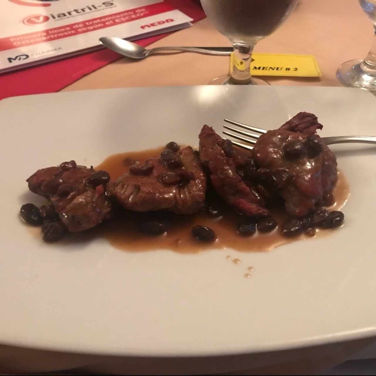 medallones de filete en vino oporto