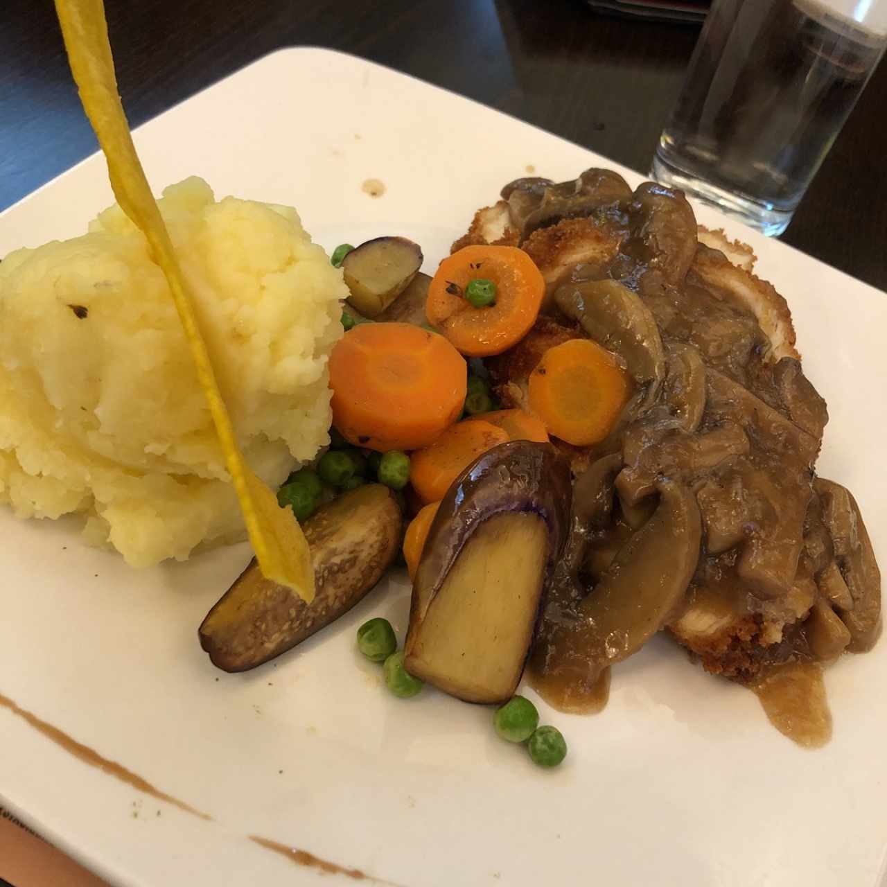 pollo relleno de queso provolone