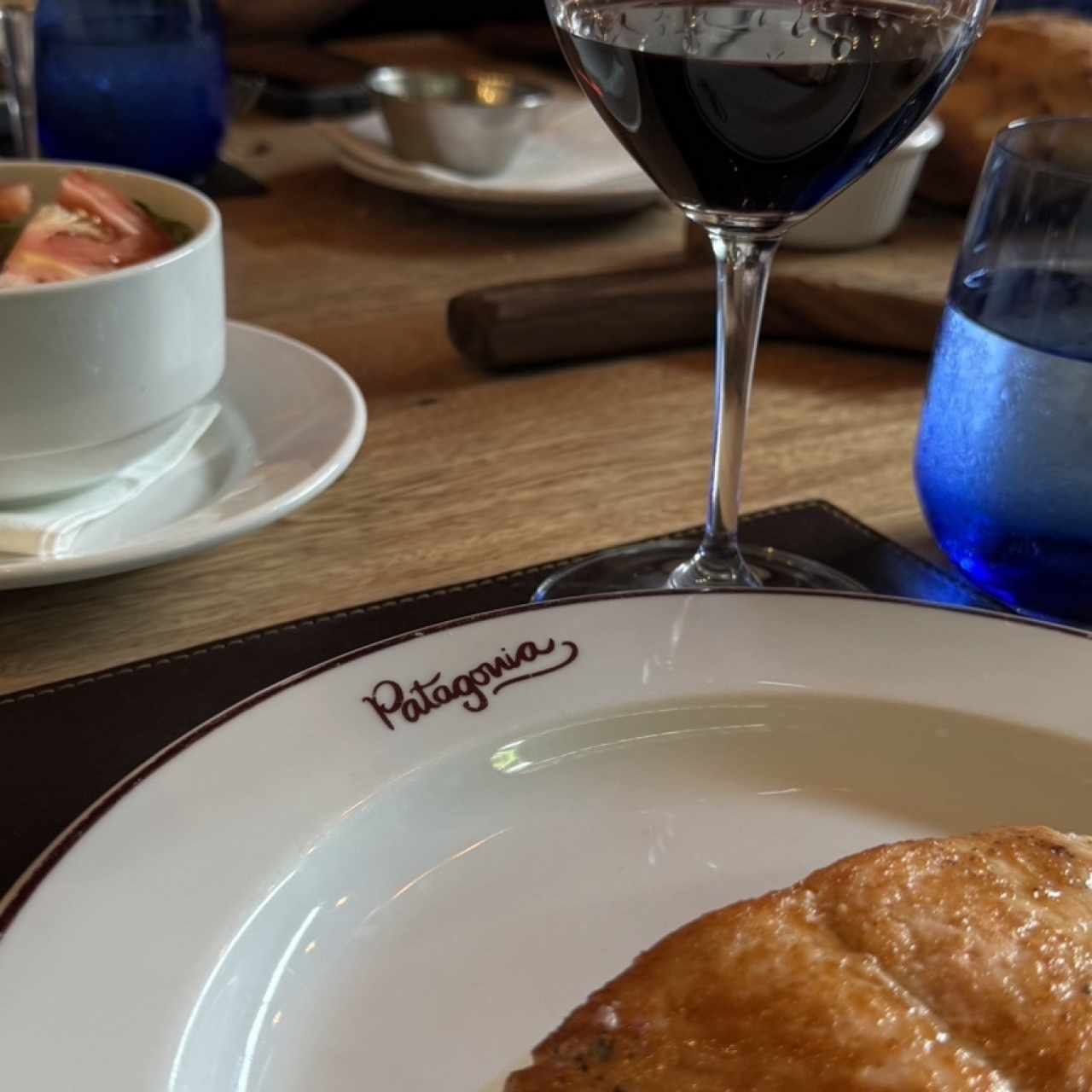 Salmón con Mantequilla de Hierbas