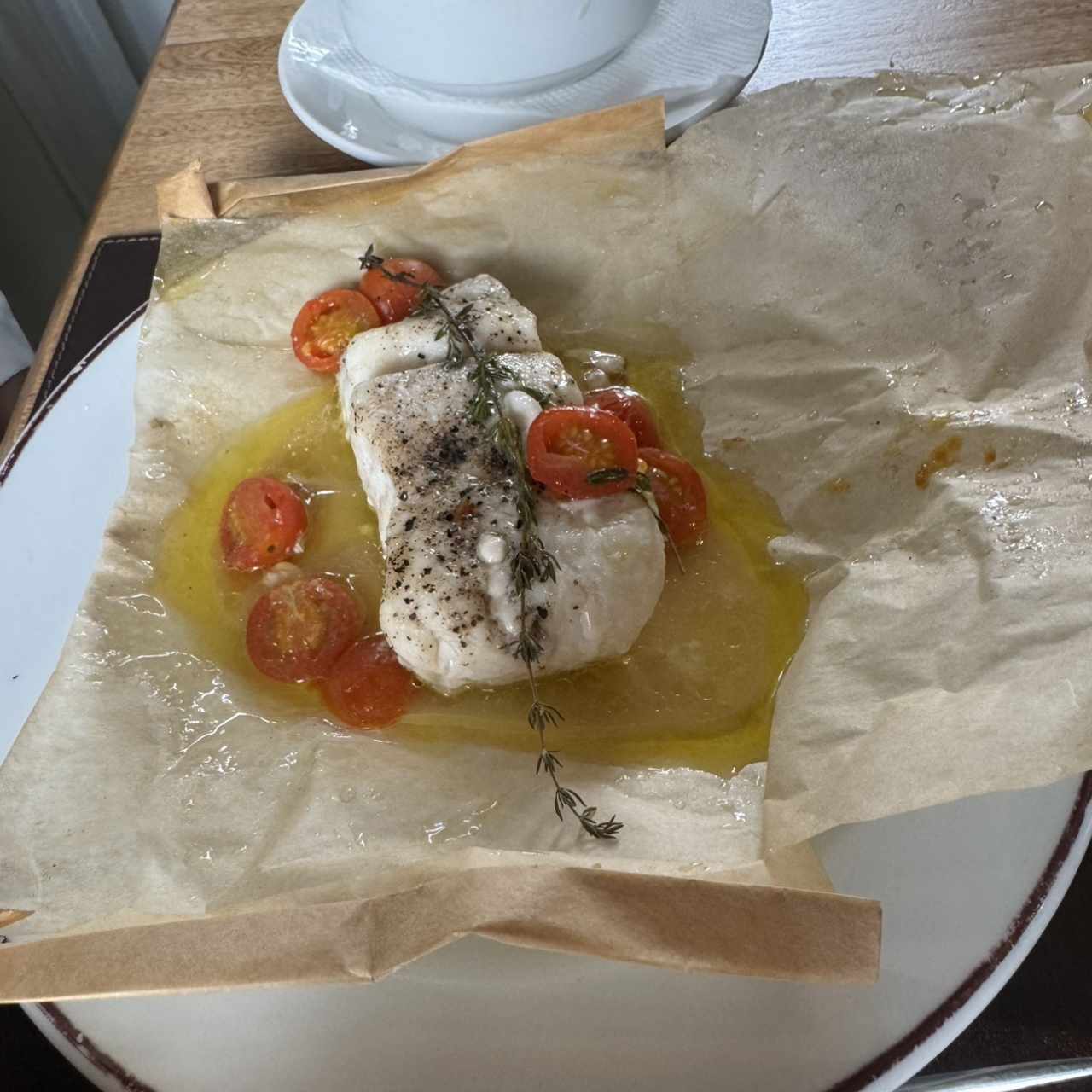 Corvina con Oliva y Tomillo